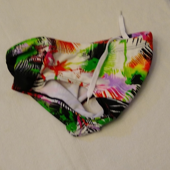 TADDLEE Swimsuit - Picture 7 of 8